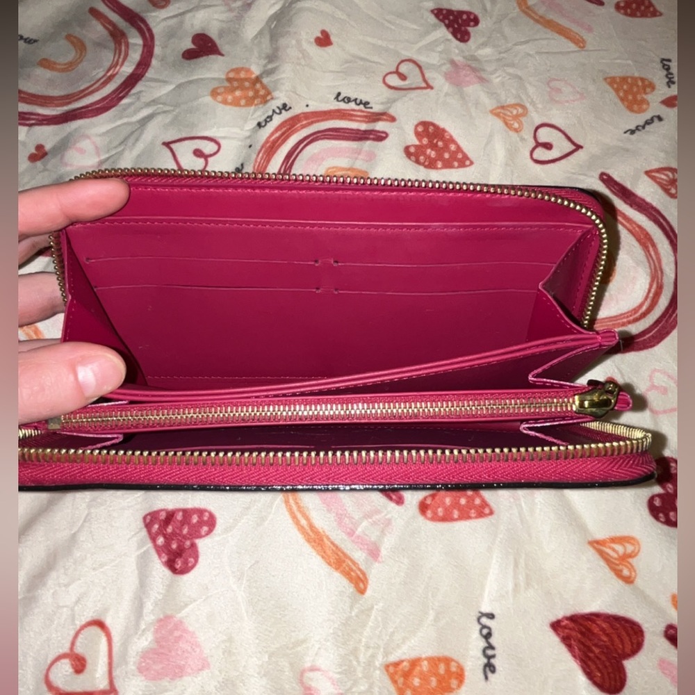 Louis Vuitton Red Vernis Long Zip Wallet - Picture 10 of 11
